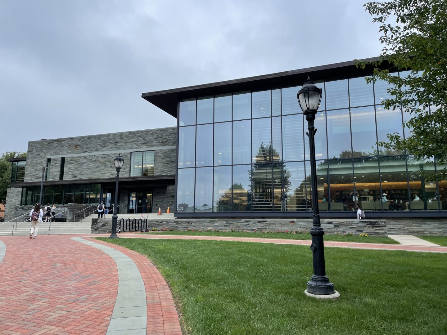 Lafayette College Library newsletter Fall edition · Libraries